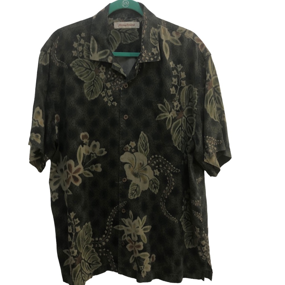 Tommy Bahama men’s 100% silk short sleeve button down shirt, L